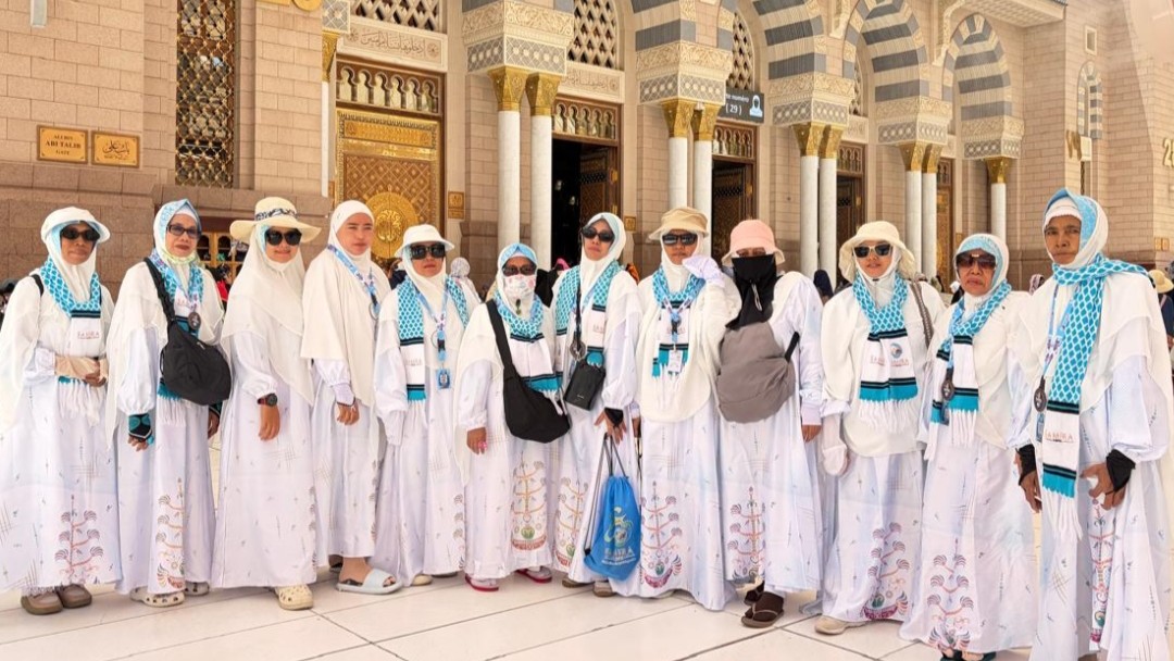 Umroh sekaligus Magang sebagai Tour Leader Profesional bersama Samira Travel